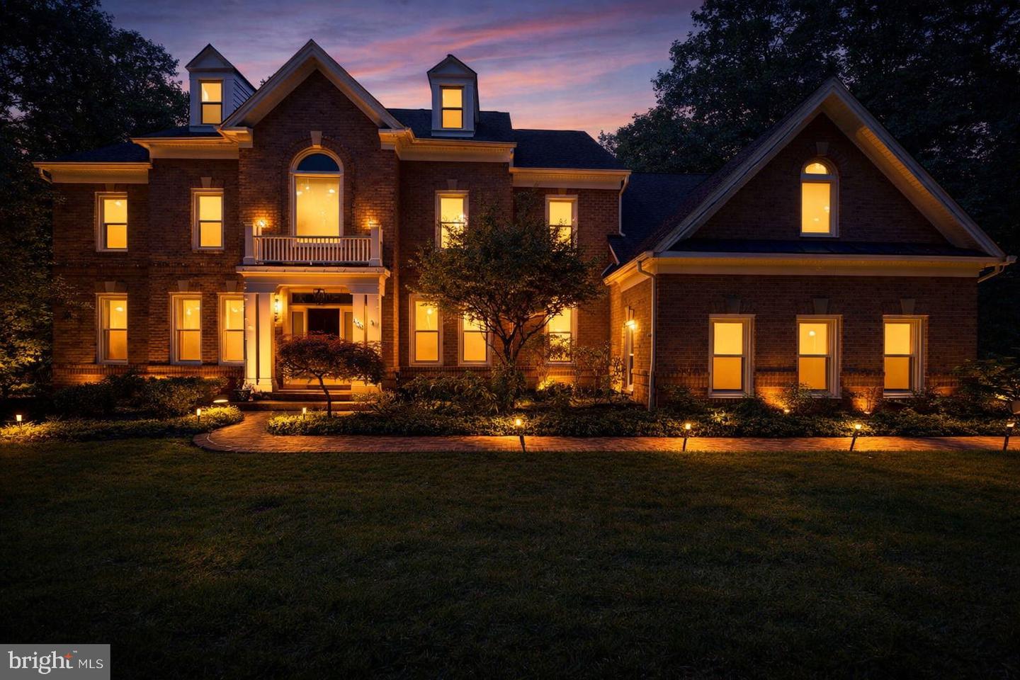 10301 Forest Maple Road, Vienna, VA, 22182