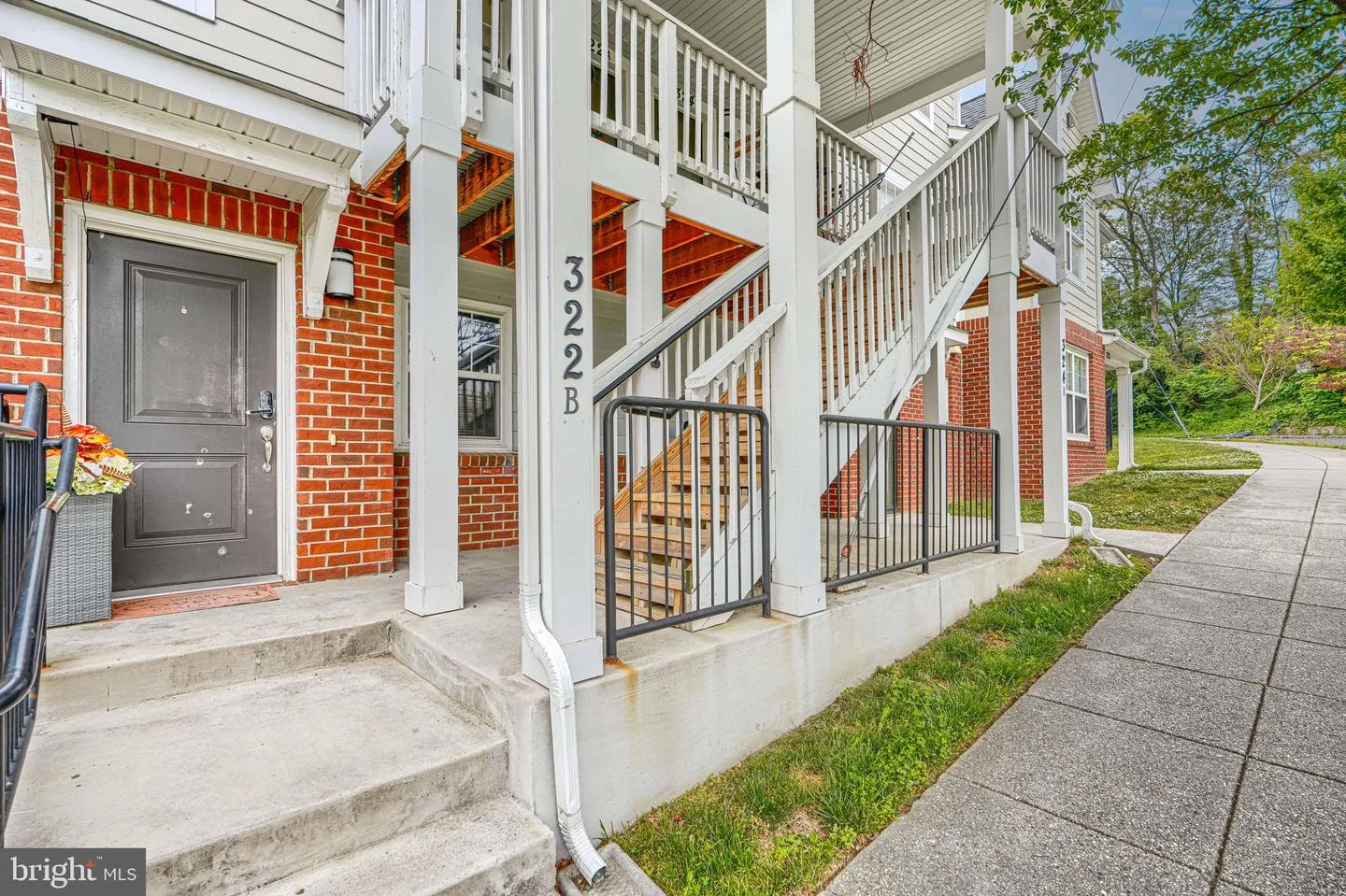 322 St Louis Street SE Unit B