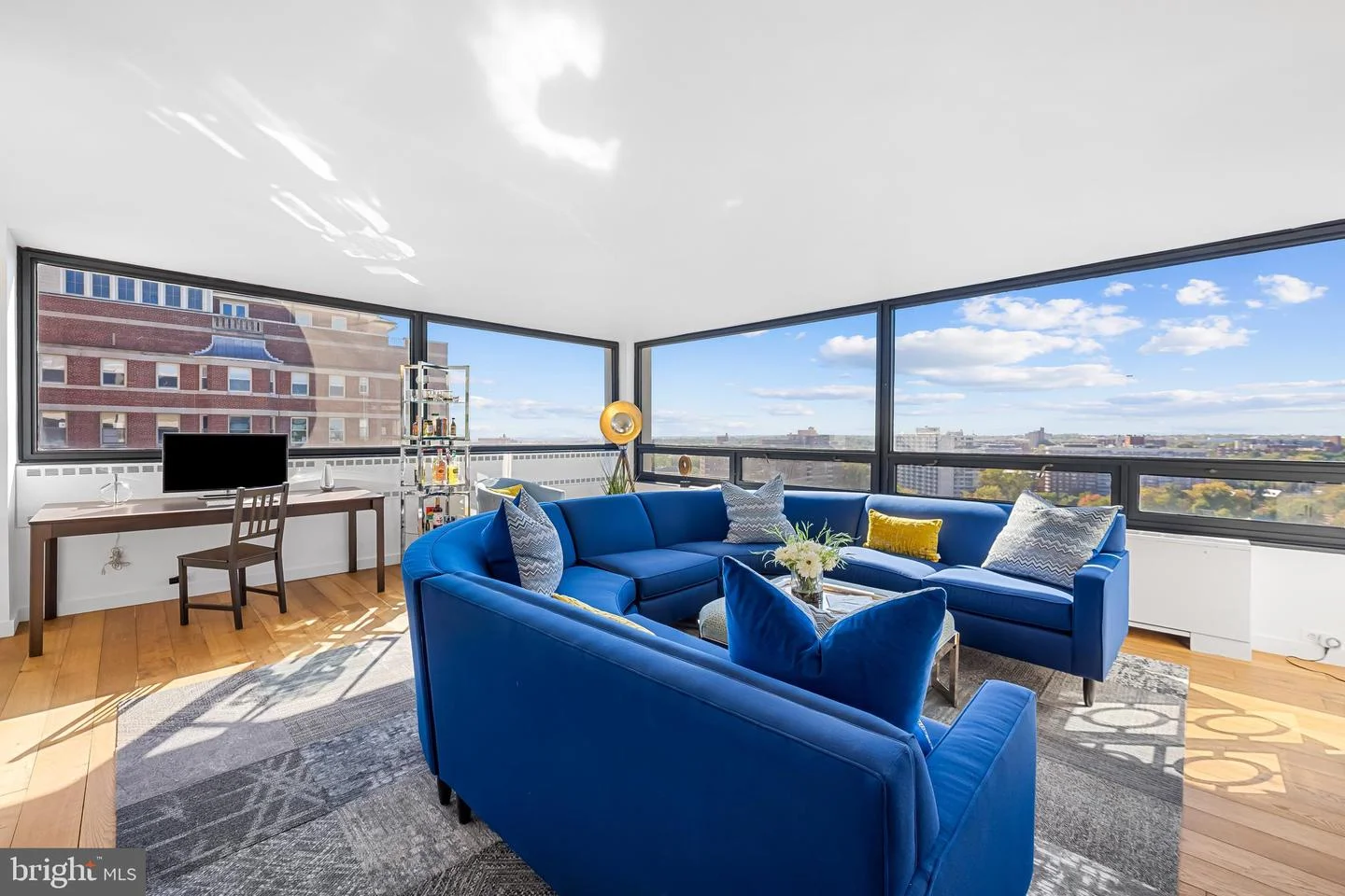 4000 N Charles Street Unit 1414
