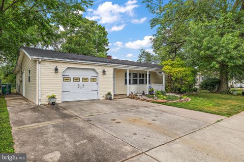 Single Family Residence in Dover DE 1460 Governors AVENUE 1.jpg