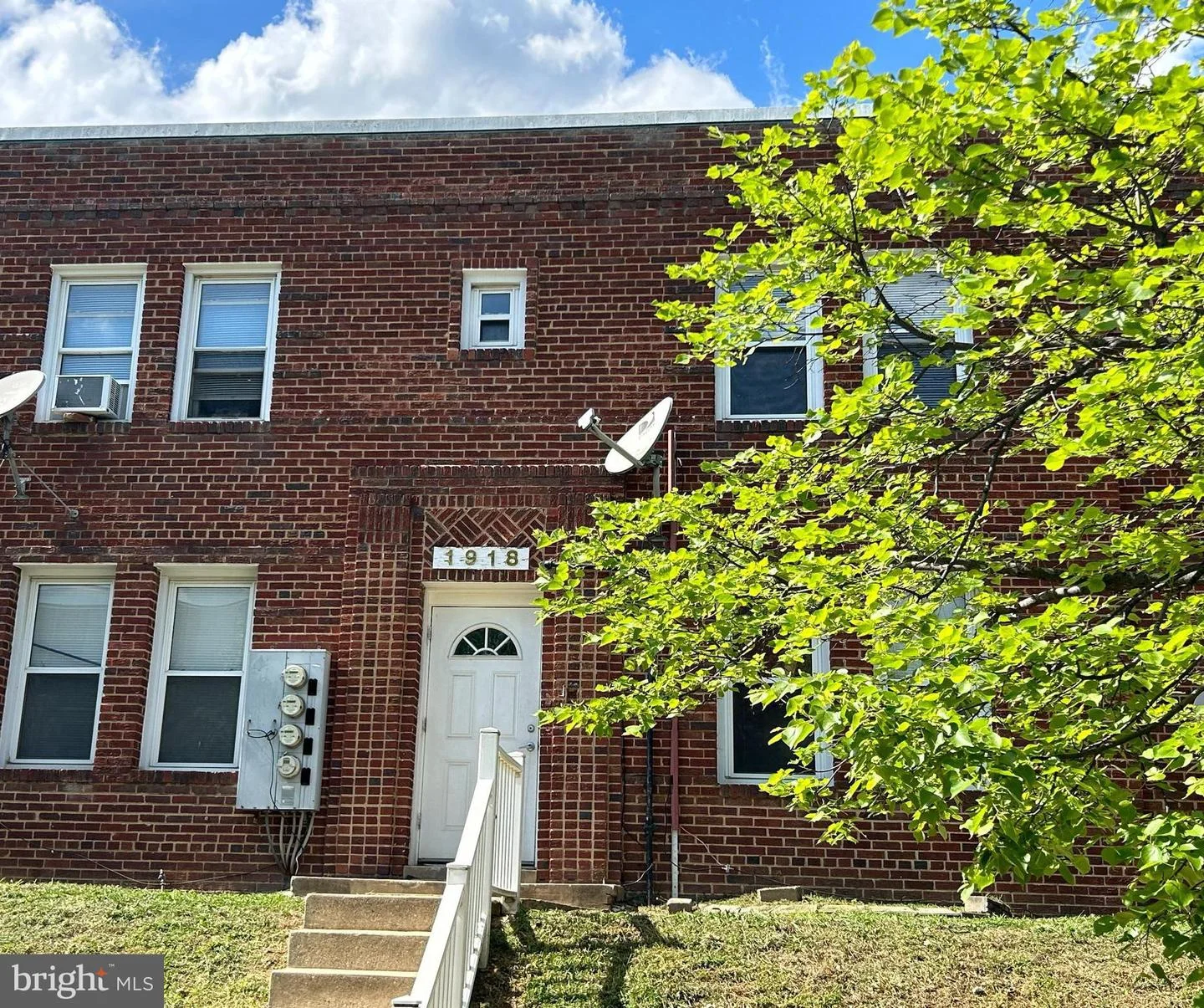 1918 I Street NE