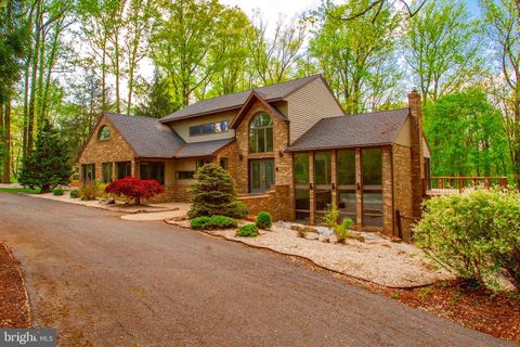 Single Family Residence in Mohnton PA 5043 Pineview DRIVE.jpg