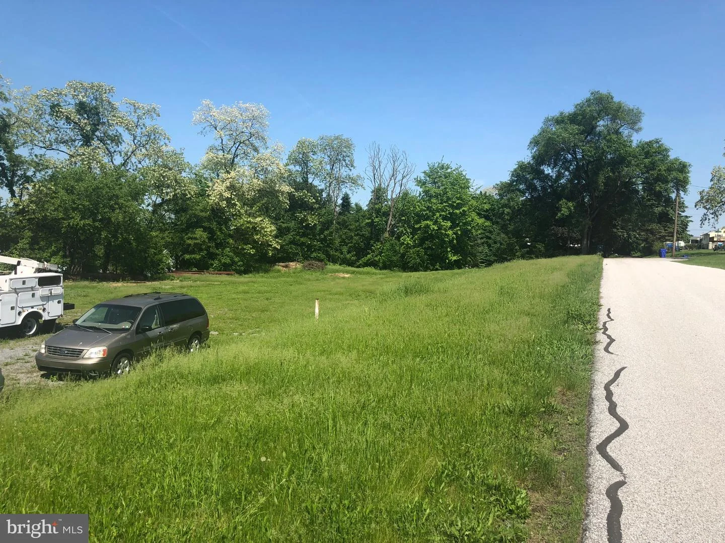 1995 Spring Road