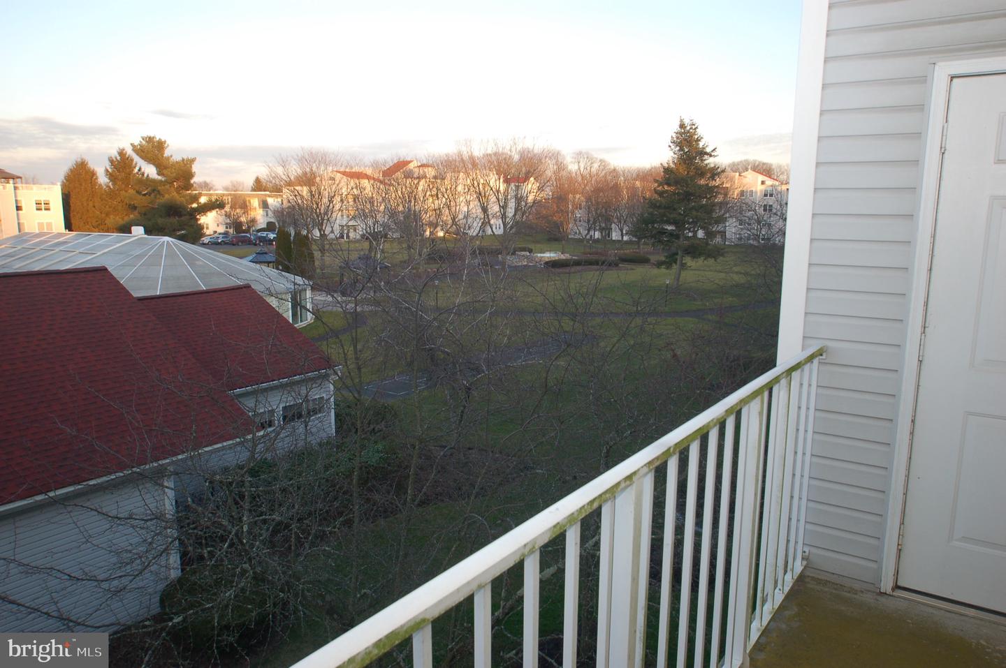 Photo 8 of 43 of 7303 Centennial Sta condo
