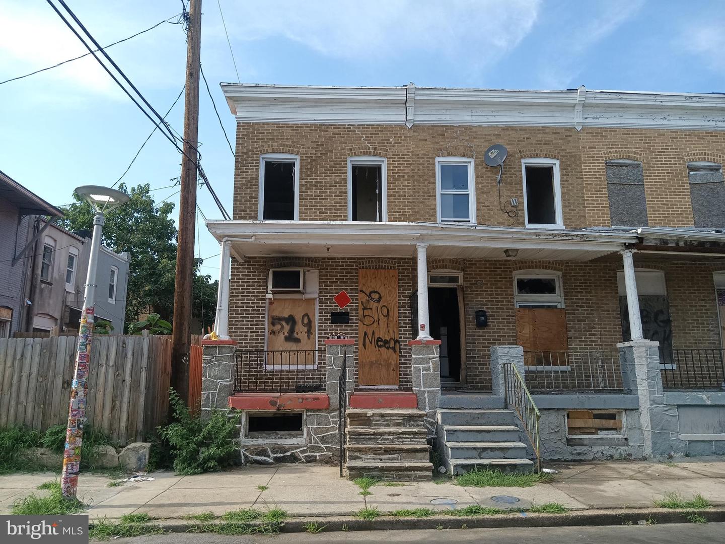 2400 Llewelyn Avenue, Baltimore, MD, 21213