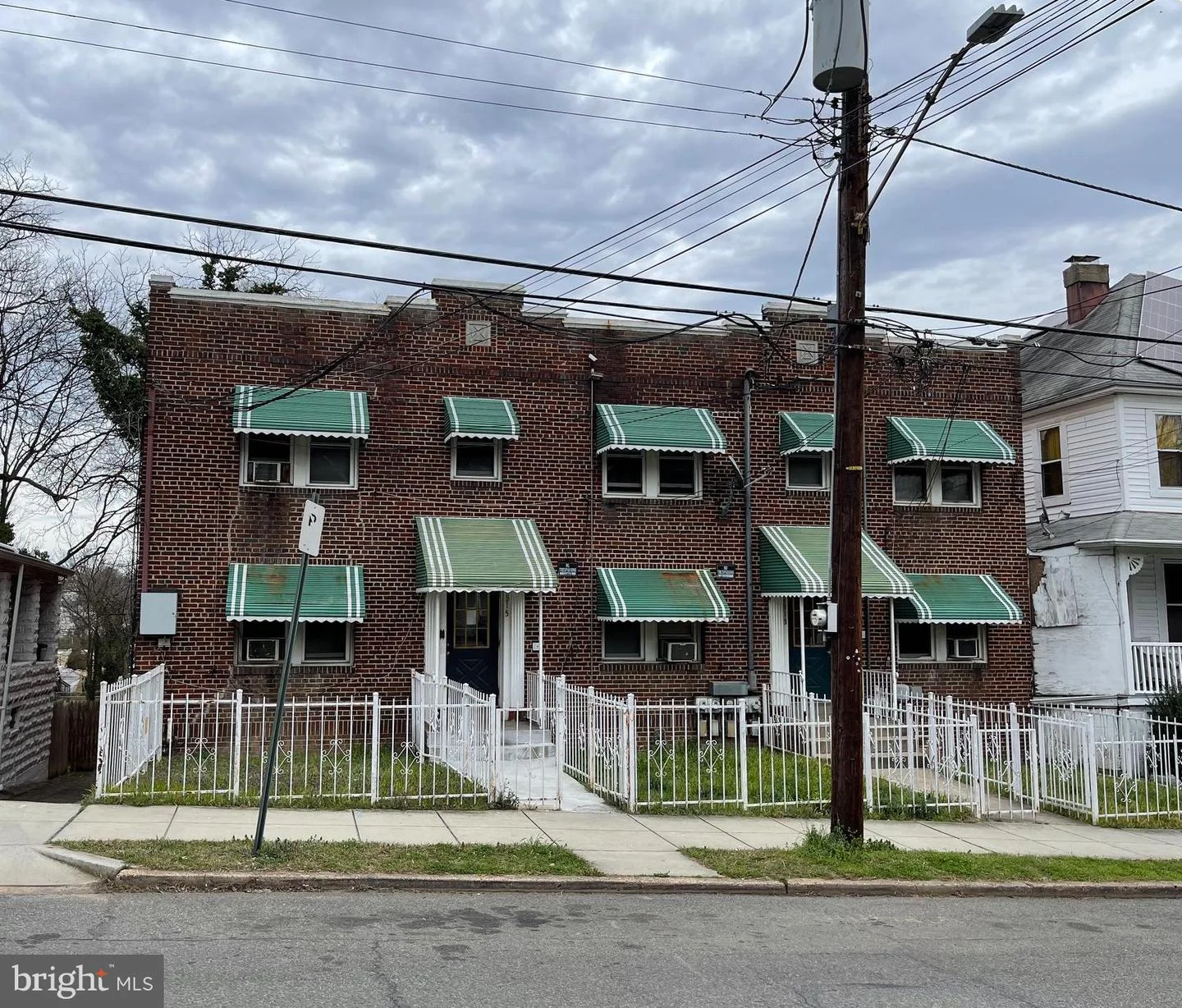2513-15 22nd Street NE