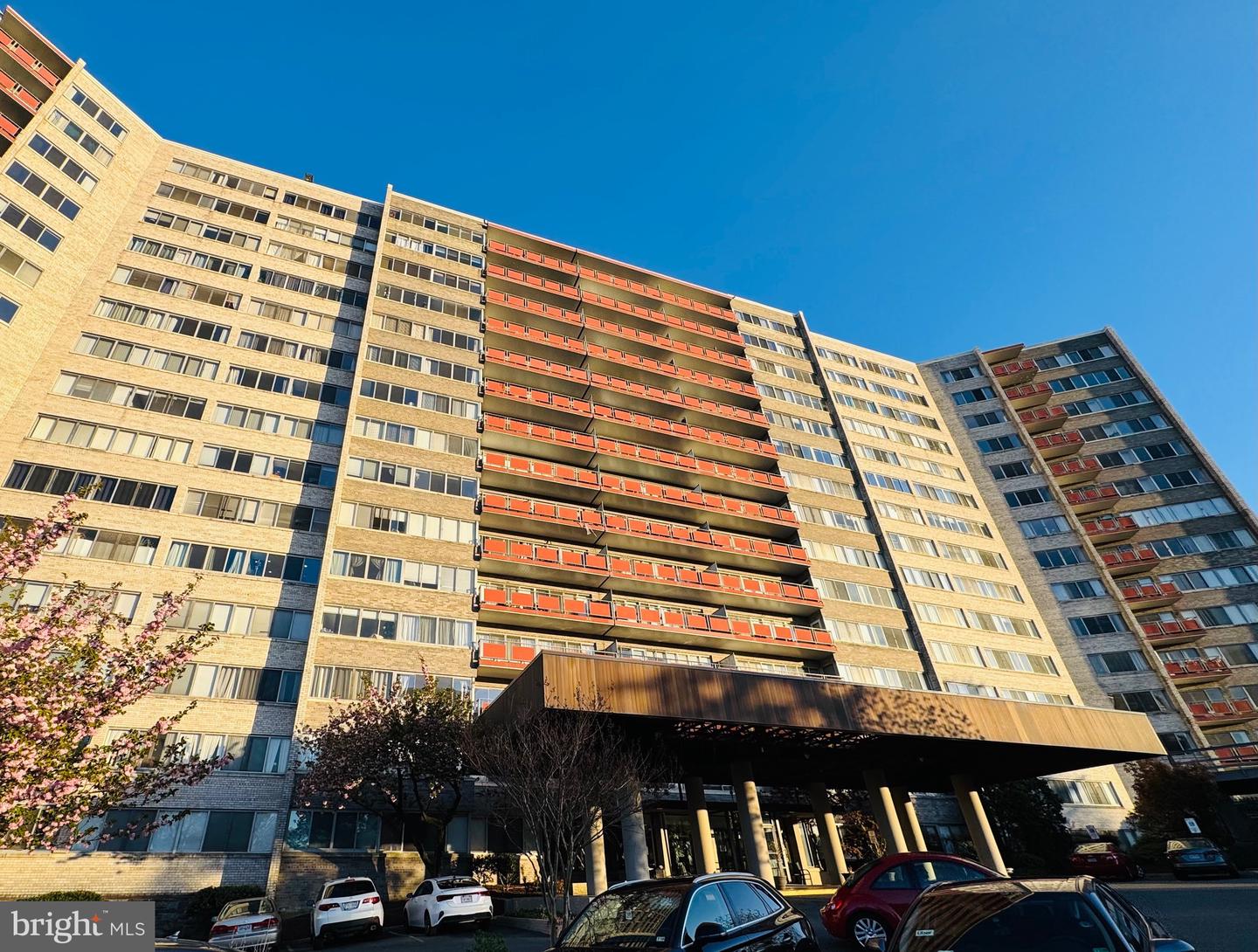 5340 Holmes Run Pkwy #1201