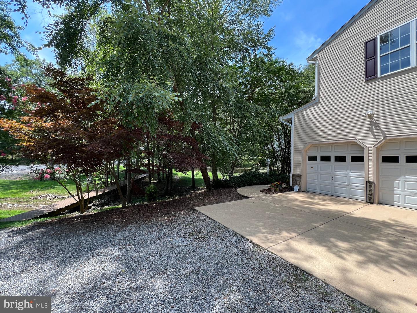 Photo 7 of 57 of 9000 Ridgely Dr house
