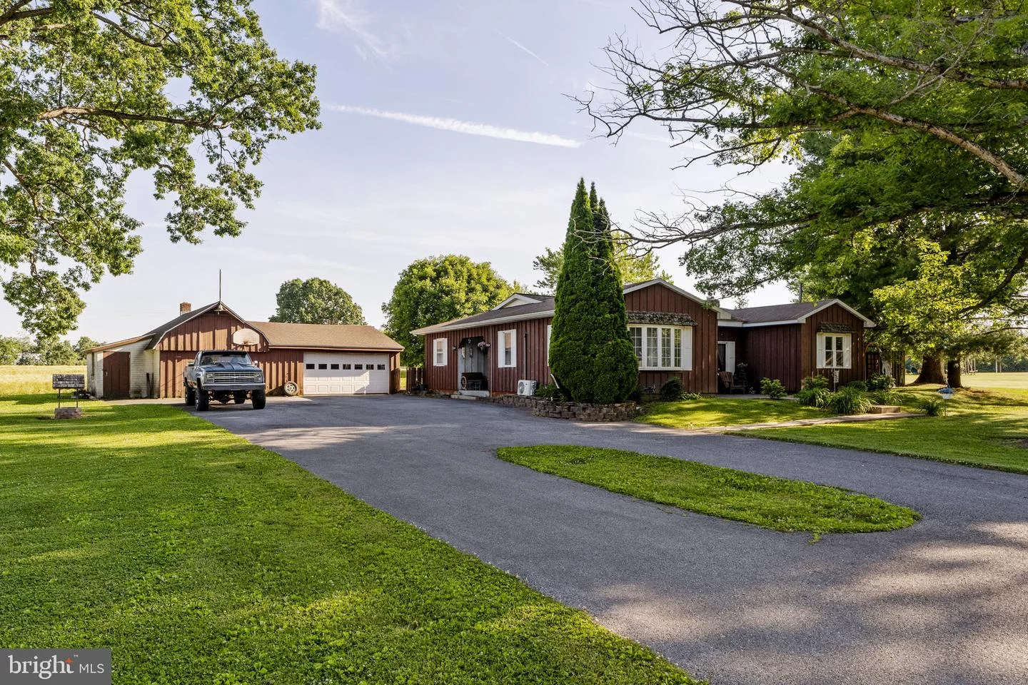 225 Hartings Park Road, Denver, PA, 17517