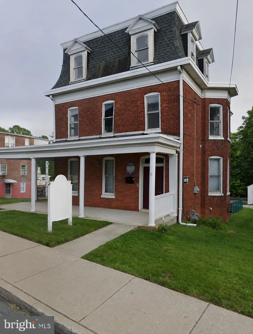 300 E Main Street, Dallastown, PA, 17313