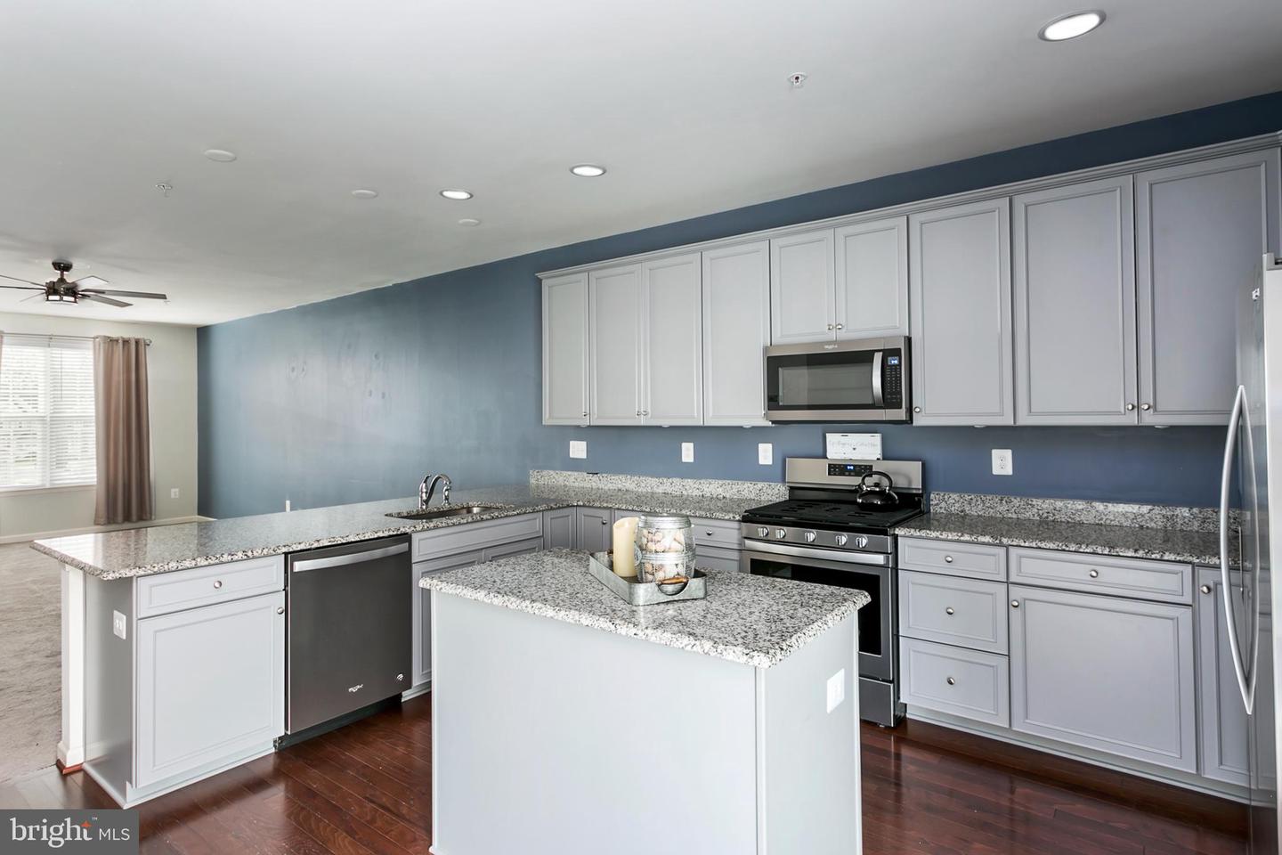 Photo 12 of 29 of 963 Morgan Run Rd townhome