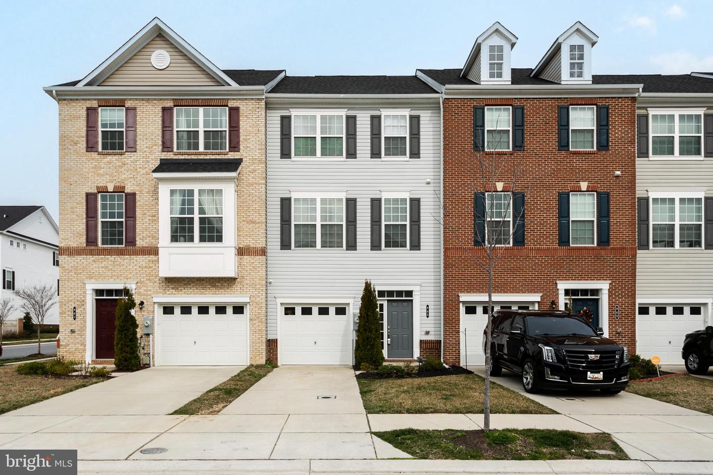 Photo 1 of 29 of 963 Morgan Run Rd townhome