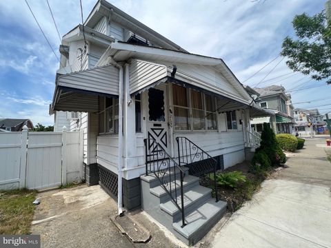 Duplex in Trenton NJ 2100 Liberty STREET.jpg