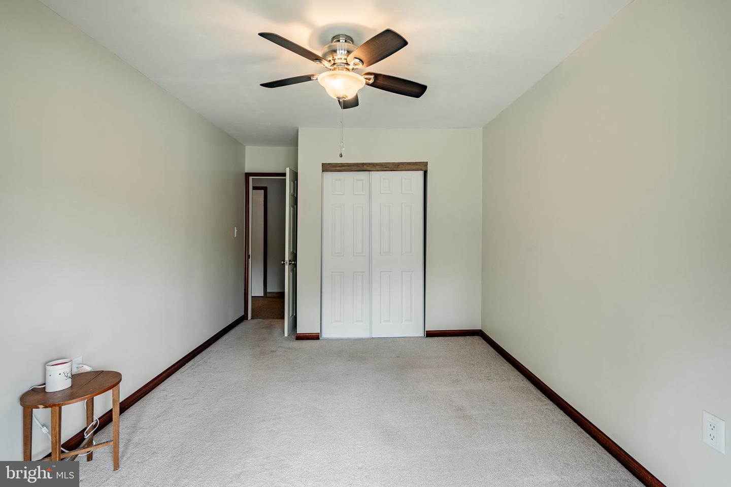 Photo 7 of 48 of 17 Bishop Dr townhome