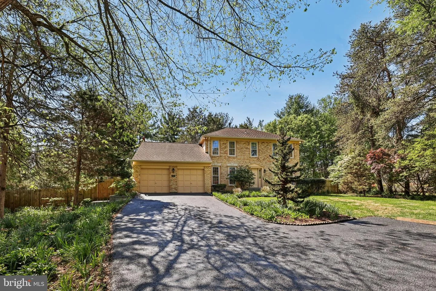1102 Bettstrail Way
