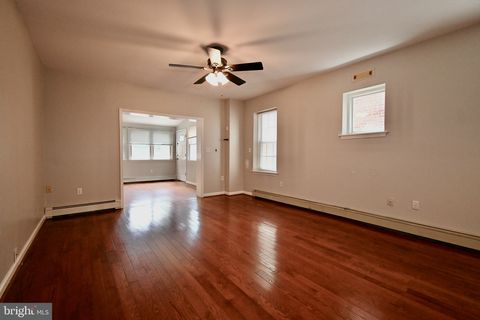 Duplex in Wilmington DE 1312 Dupont STREET 36.jpg