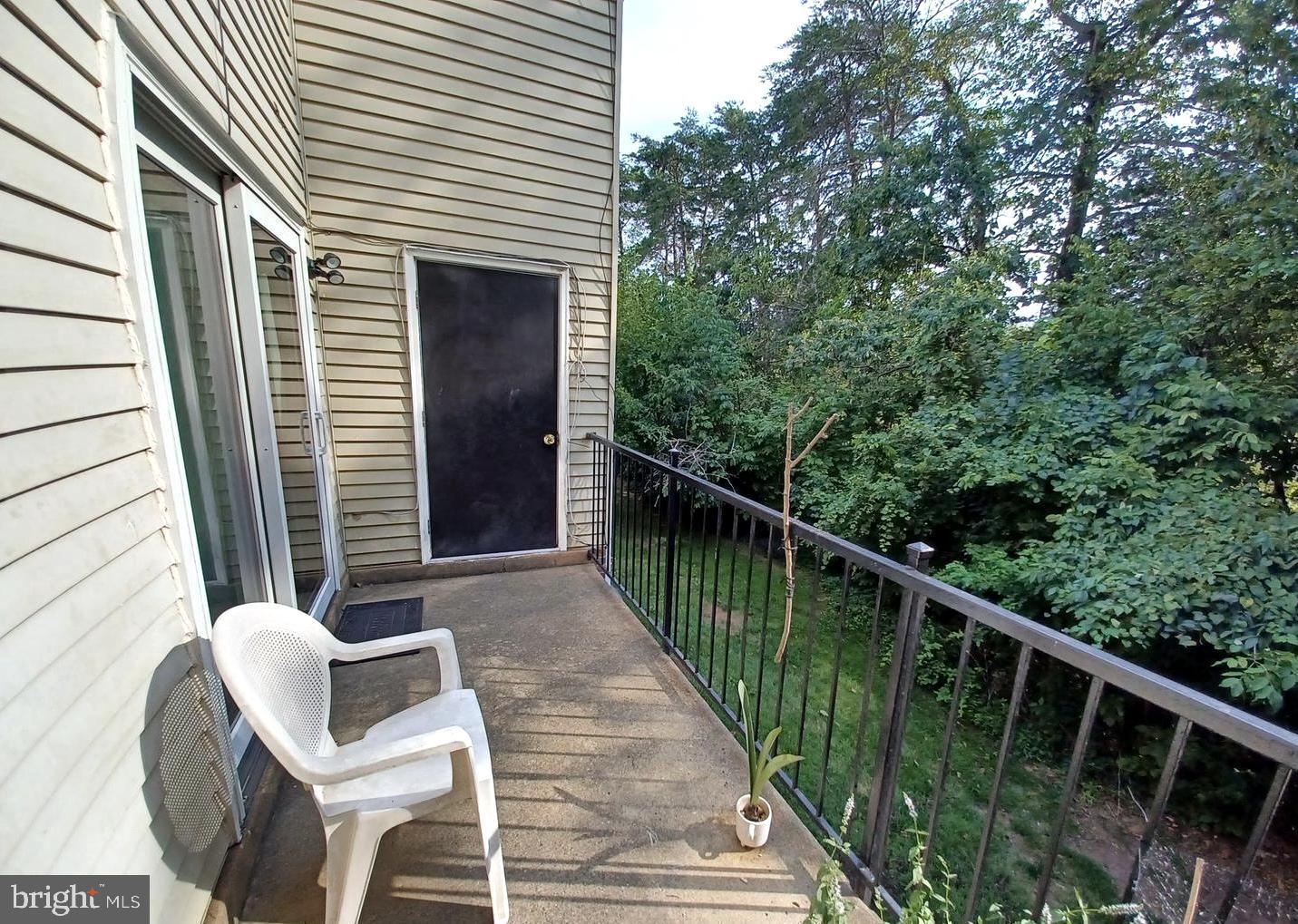 Photo 9 of 9 of 1023-C Margate Ct townhome