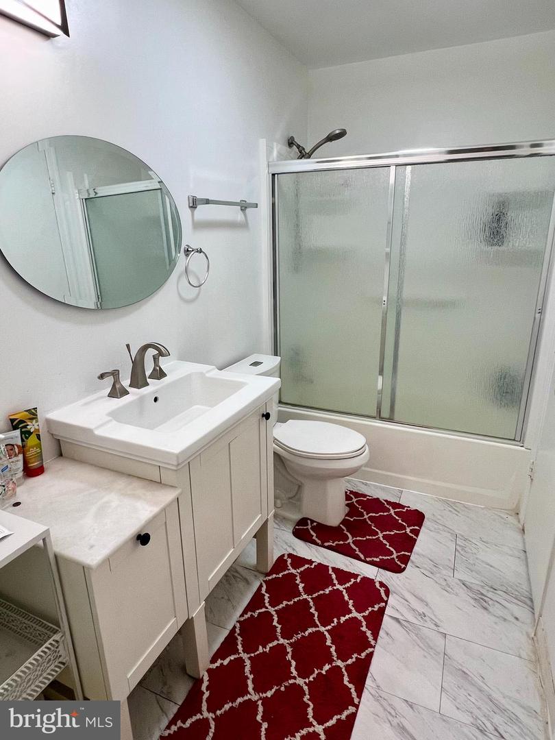 Photo 6 of 9 of 1023-C Margate Ct townhome