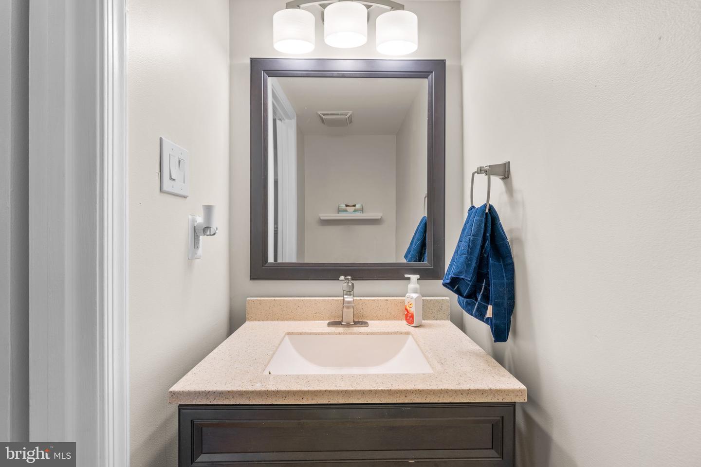 Photo 17 of 46 of 3824 Lansdale Ct #9-54 townhome