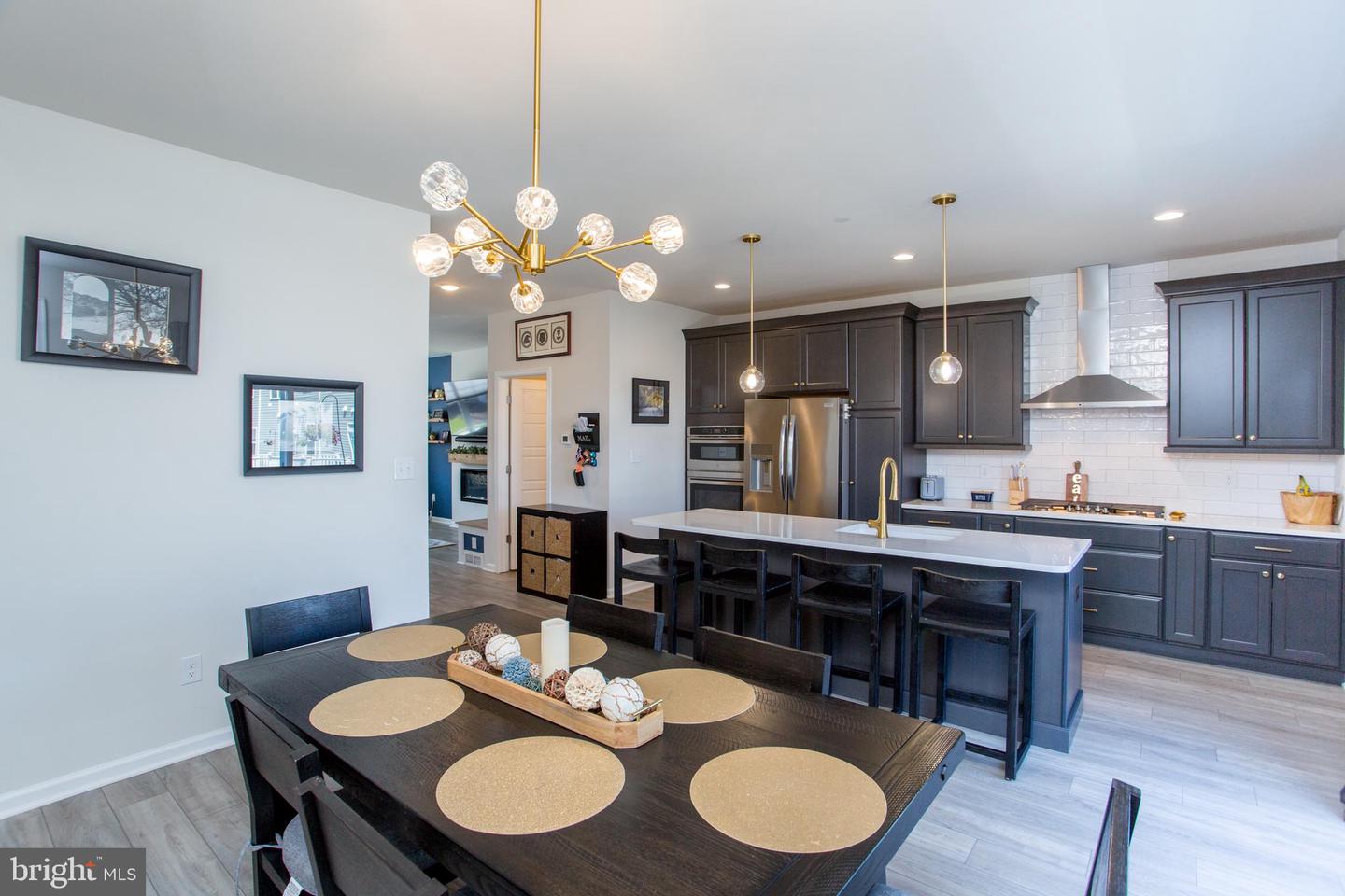 Photo 2 of 36 of 25 Warren Dr townhome