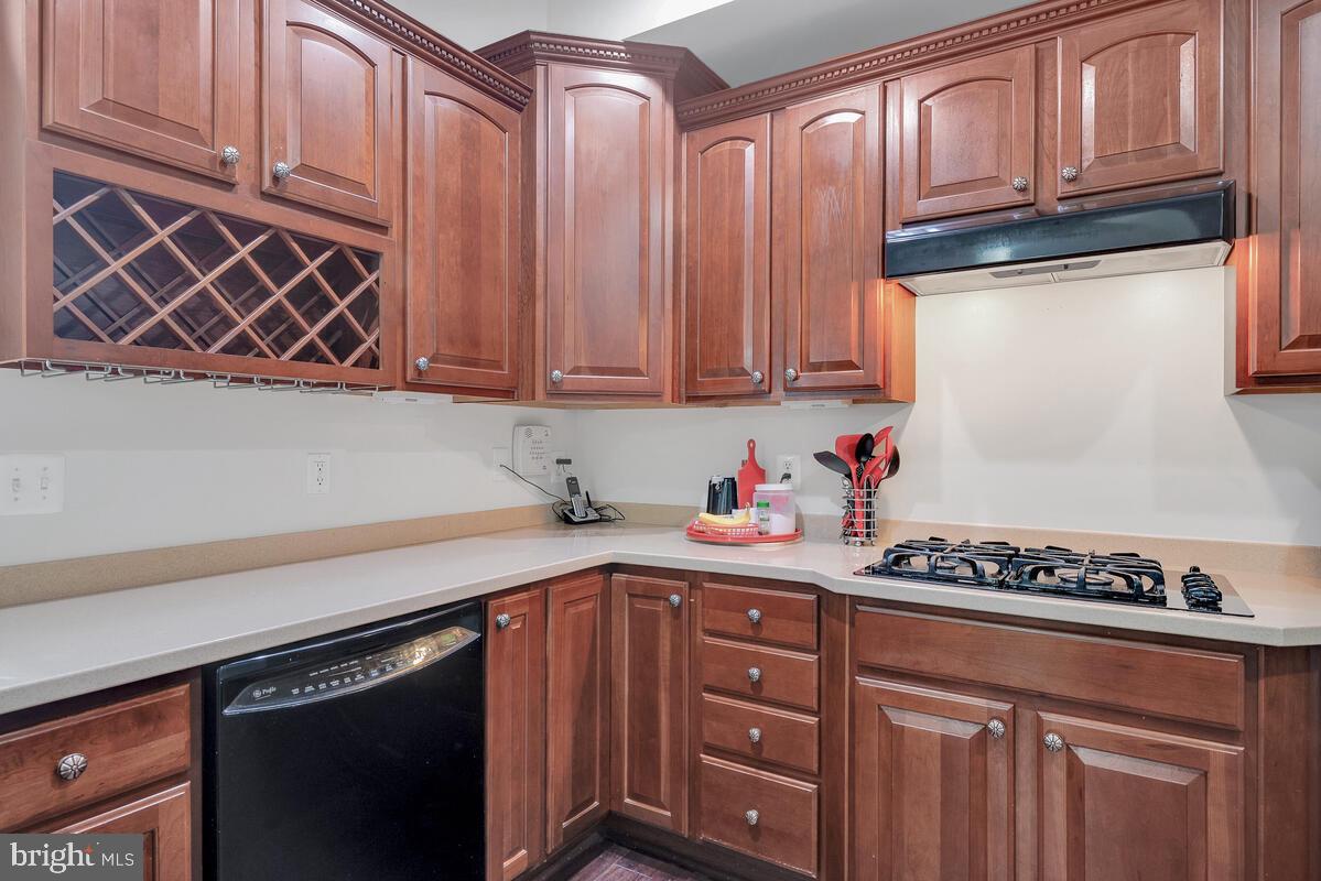 Photo 16 of 32 of 7120 Mason Grove Ct #33 townhome