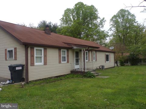 Single Family Residence in Cumberland MD 12110 Wood Rose AVENUE.jpg