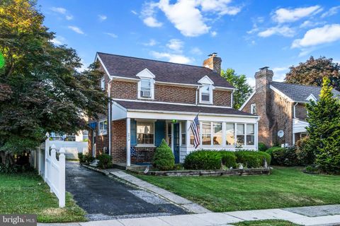 Single Family Residence in Drexel Hill PA 3419 Brunswick AVENUE.jpg