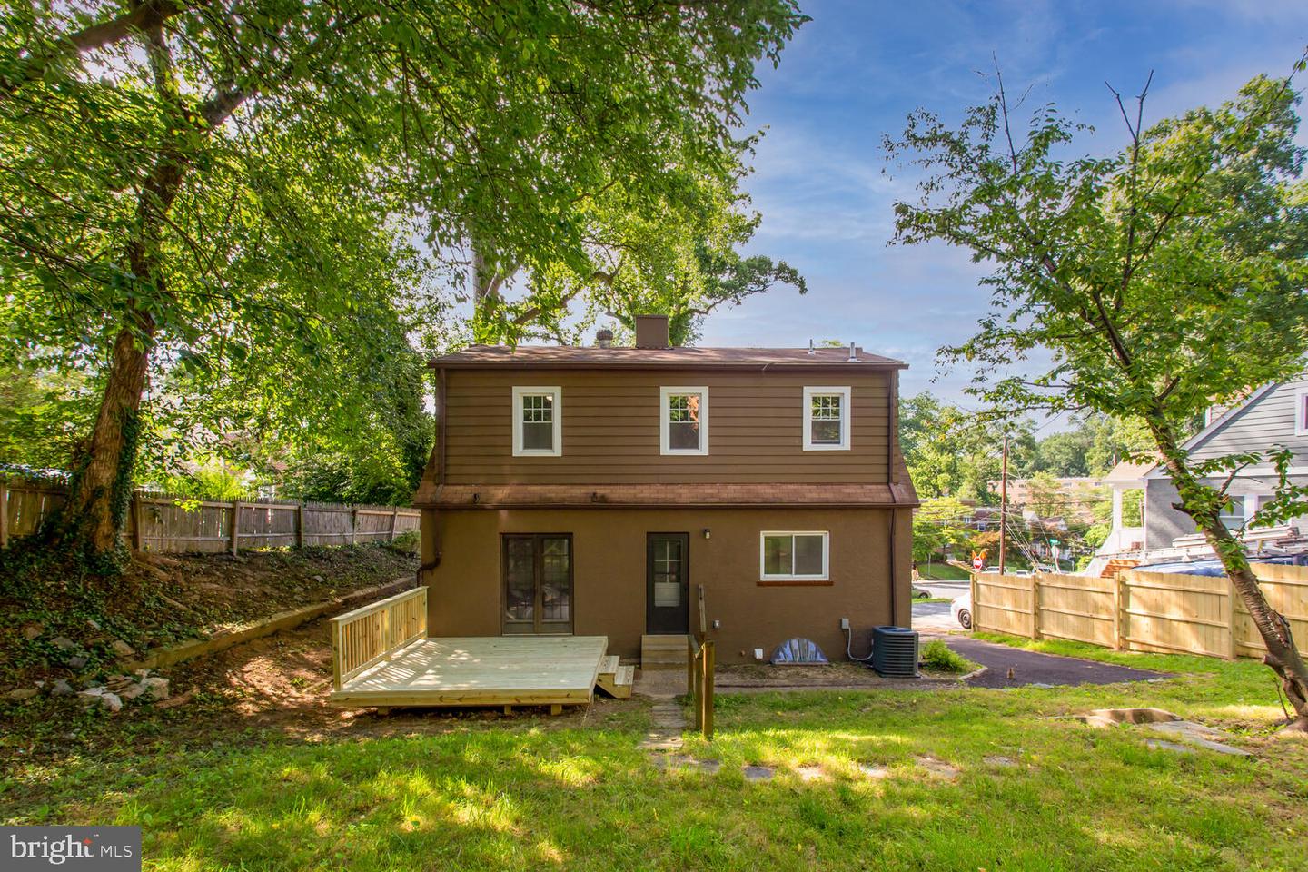 Photo 39 of 41 of 514 Silver Spring Ave house