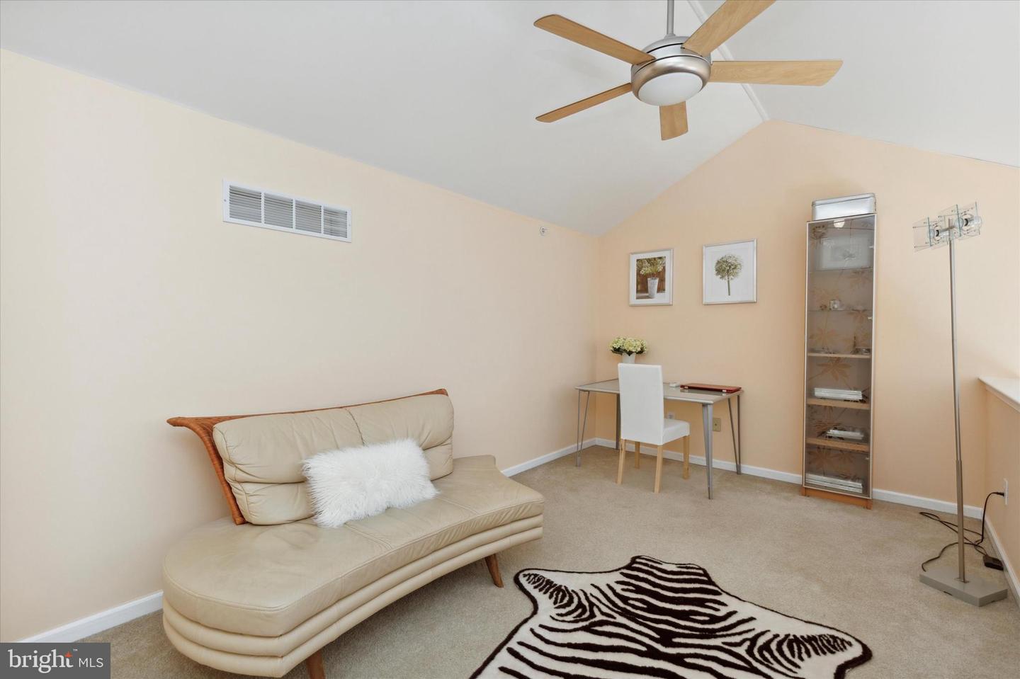 Photo 17 of 23 of 216 Tanager Ct #255 townhome