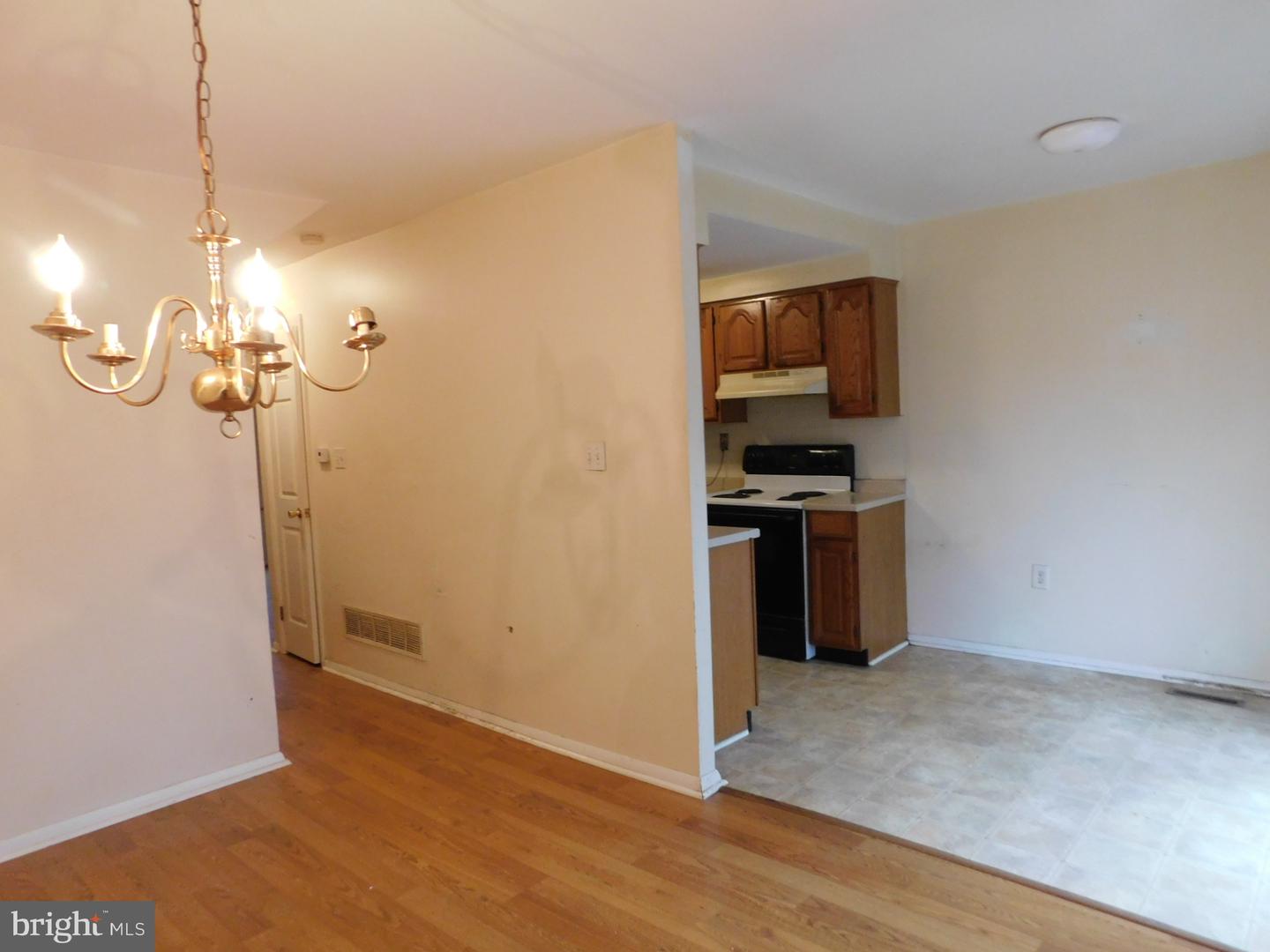 Photo 6 of 20 of 45 Gilbert Ct townhome