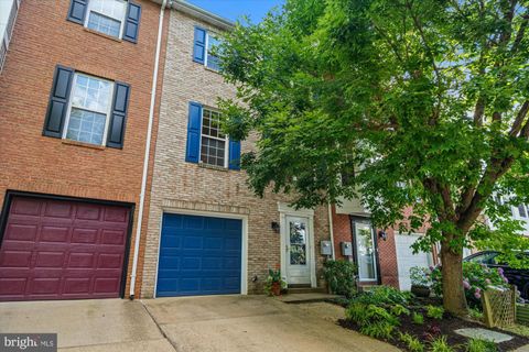 Townhouse in Alexandria VA 106 Sanborn PLACE.jpg