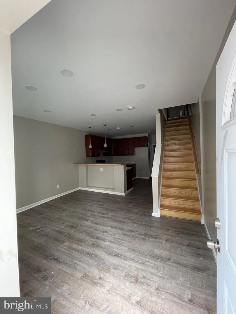 1405 W Pacific Street