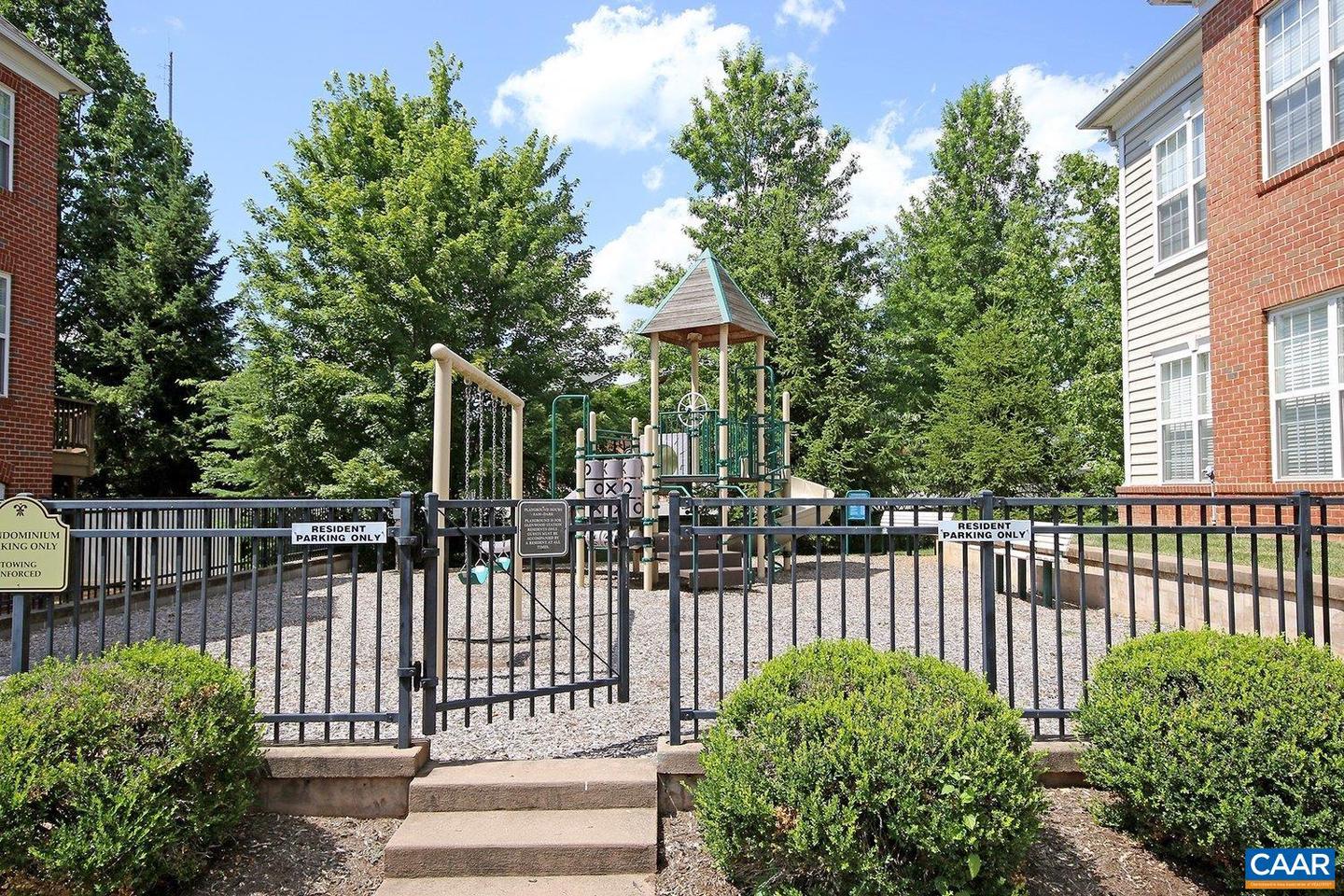Photo 44 of 48 of 979 Glenwood Station Ln townhome