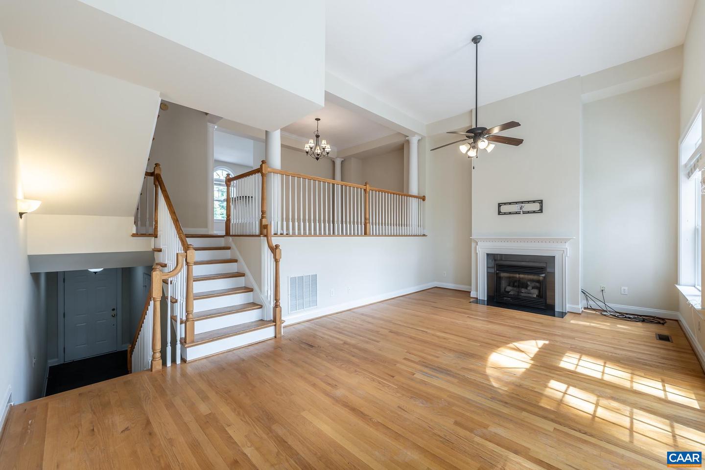 Photo 7 of 48 of 979 Glenwood Station Ln townhome