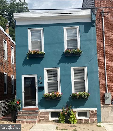View Philadelphia, PA 19129 townhome