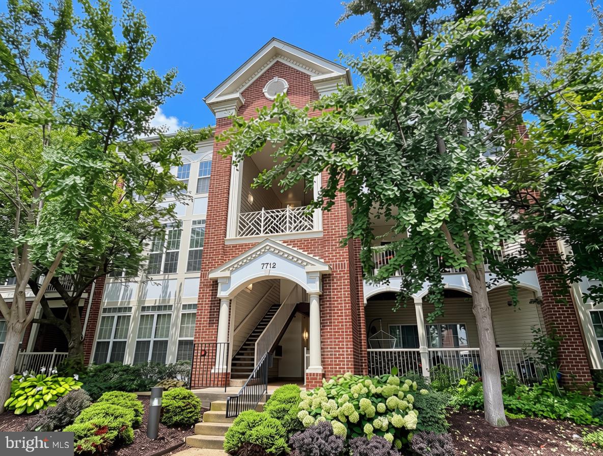 7712 Haynes Point Way Unit B, Alexandria, VA, 22315