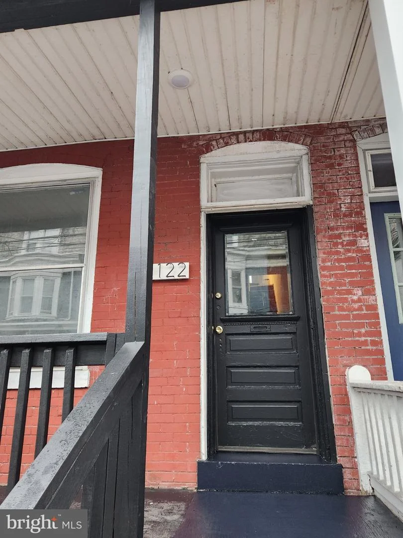 2122 Penn Street