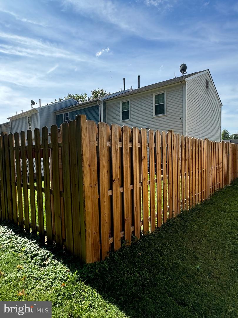 Photo 6 of 7 of 12939 Pickering Dr townhome