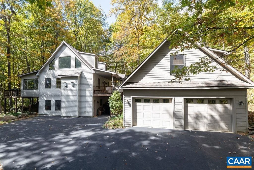 12 Powderhorn Ln