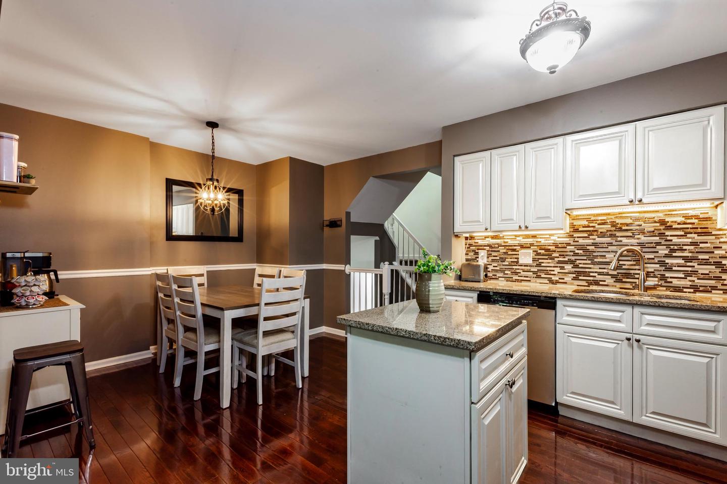 Photo 10 of 31 of 736 Quest Ct townhome