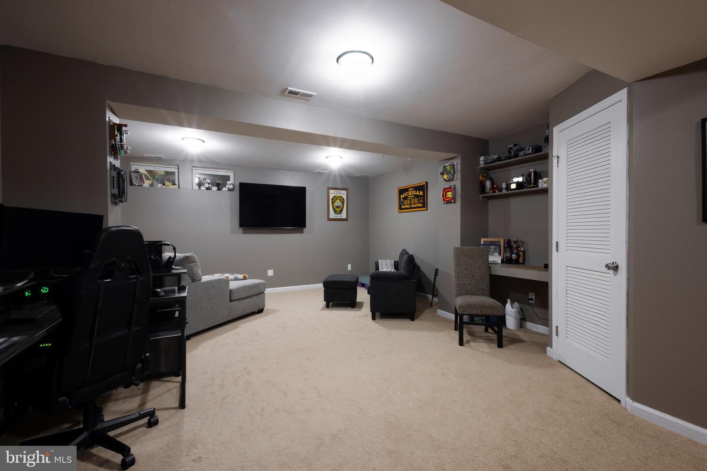Photo 16 of 31 of 736 Quest Ct townhome
