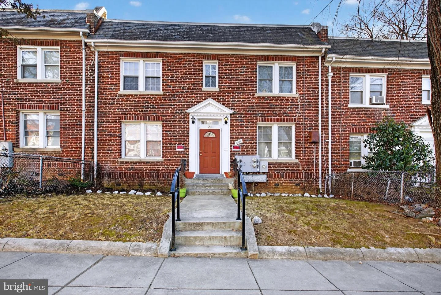 1305 Orren Street NE