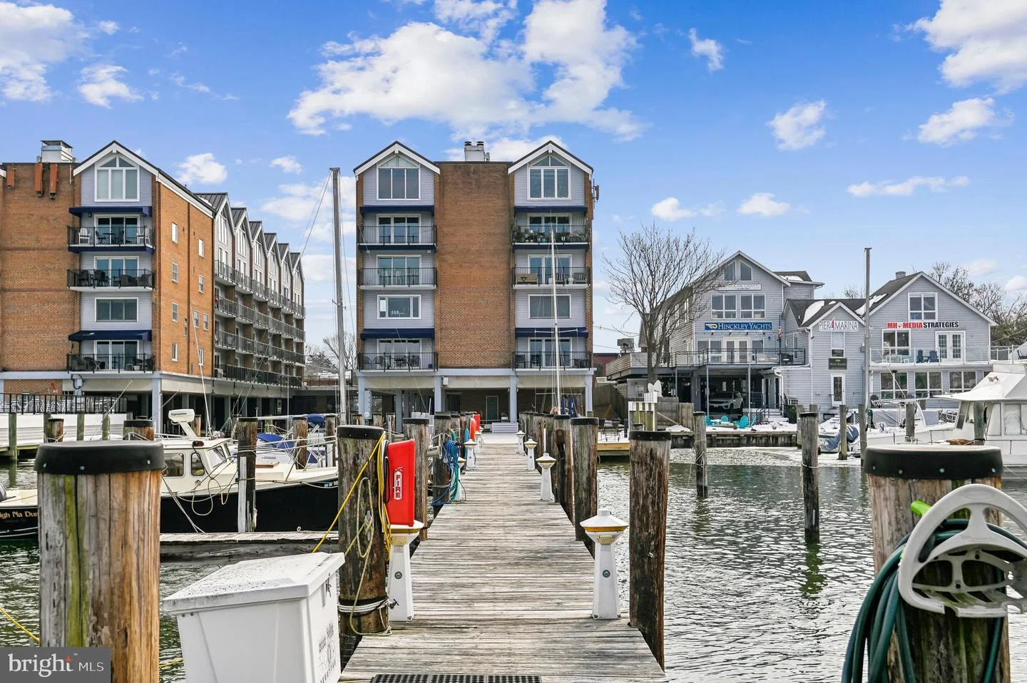 312 Severn Avenue Unit W405