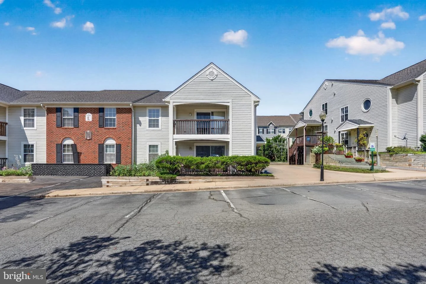 9410 Scarlet Oak Drive