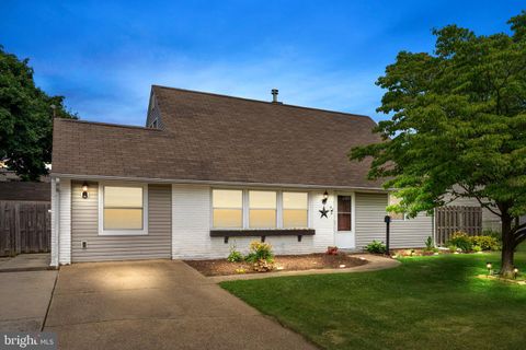 Single Family Residence in Levittown PA 91 Queen Lily ROAD.jpg