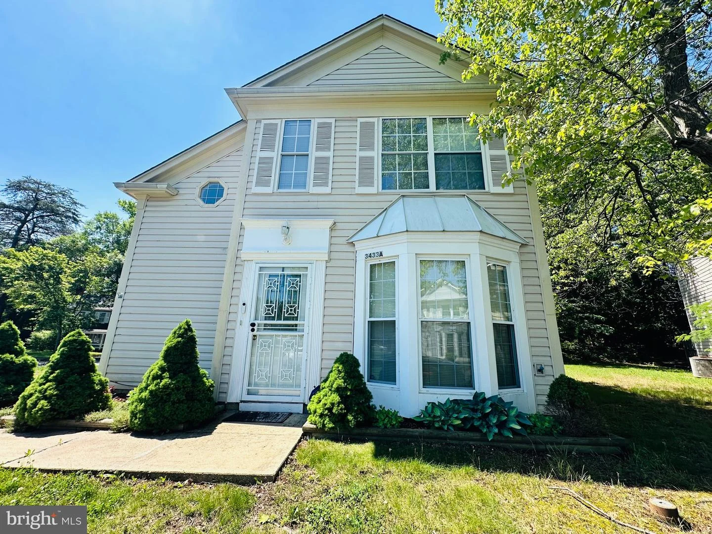 3433 Azalea Place