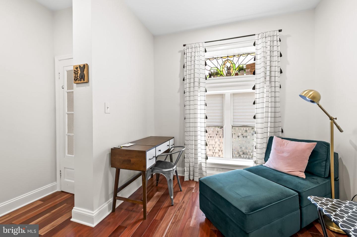 Photo 5 of 33 of 119 S Potomac St townhome