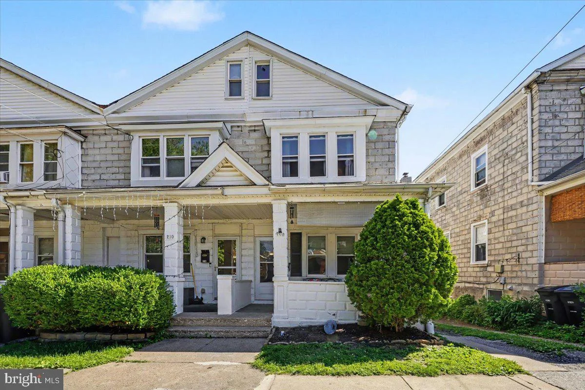 208 W 7th Avenue