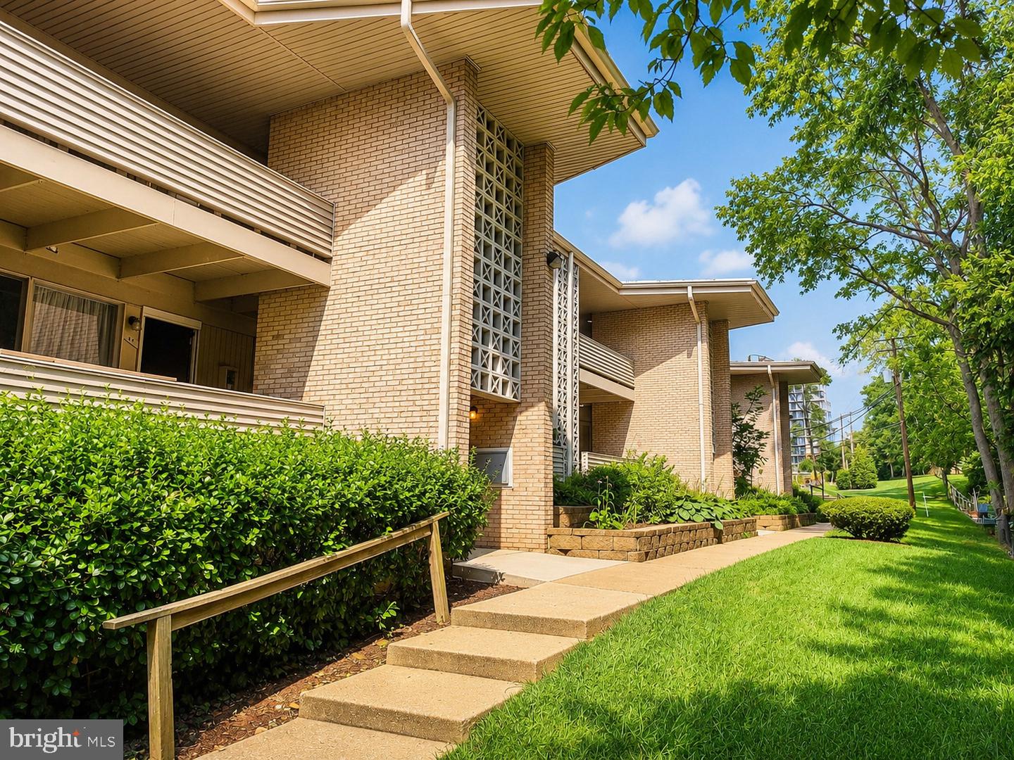 142 Birch Street Unit C-5, Falls Church, VA, 22046