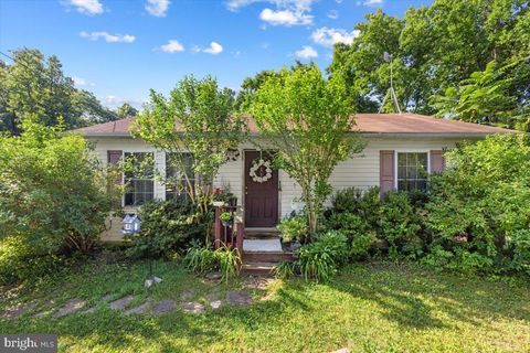 Single Family Residence in Winchester VA 119 Hemlock TRAIL.jpg